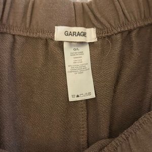 Garage Stretchy Brown Shorts